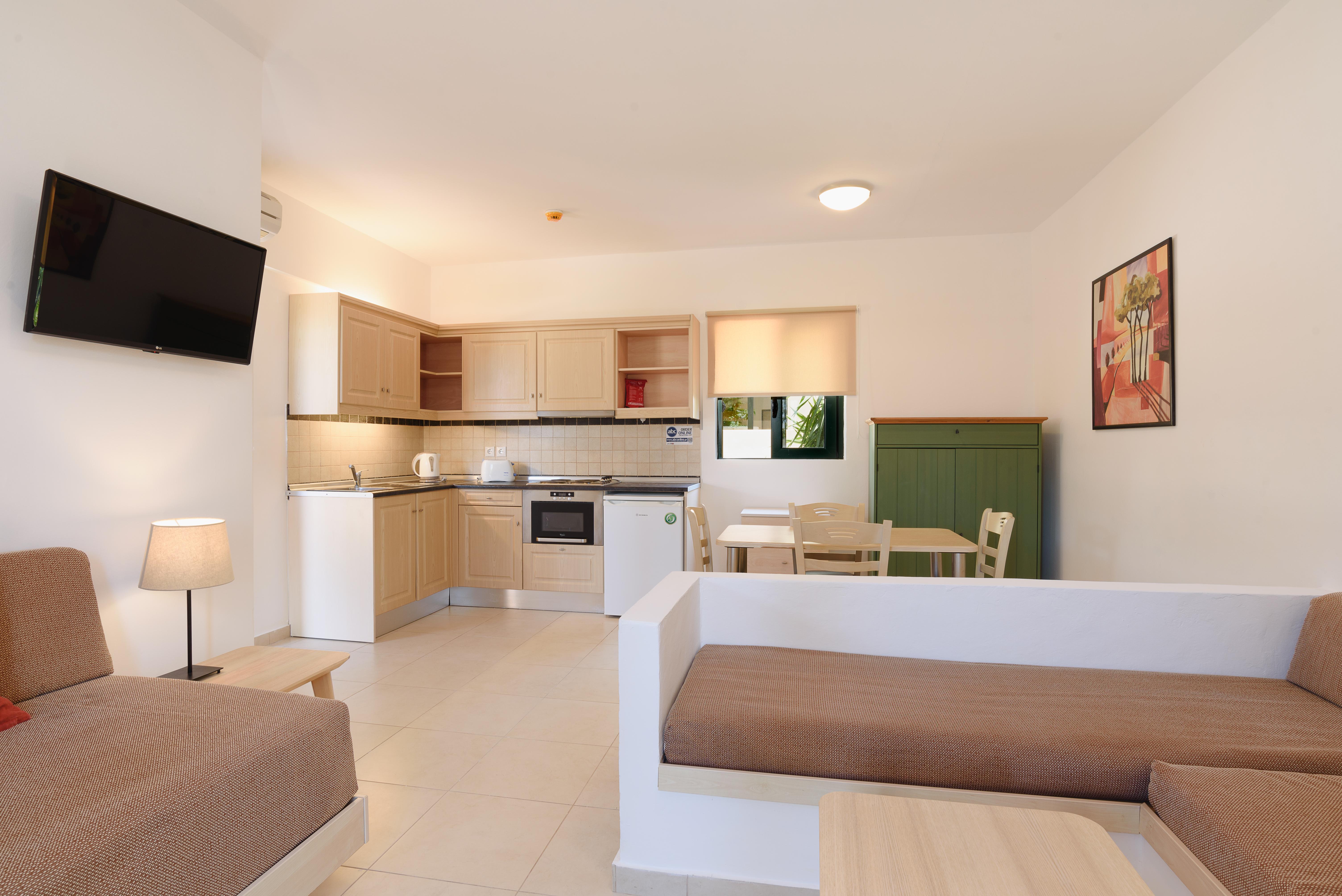 Pefkos Village Apartahotel Pefki