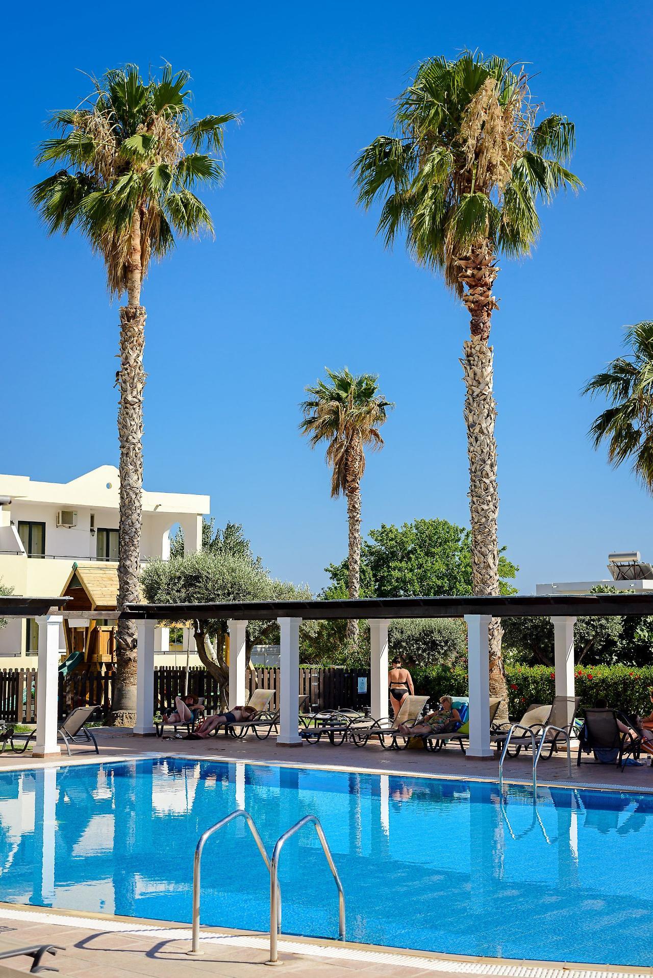 Pefkos Village Ξενοδοχείο με διαμερίσματα Πεύκος