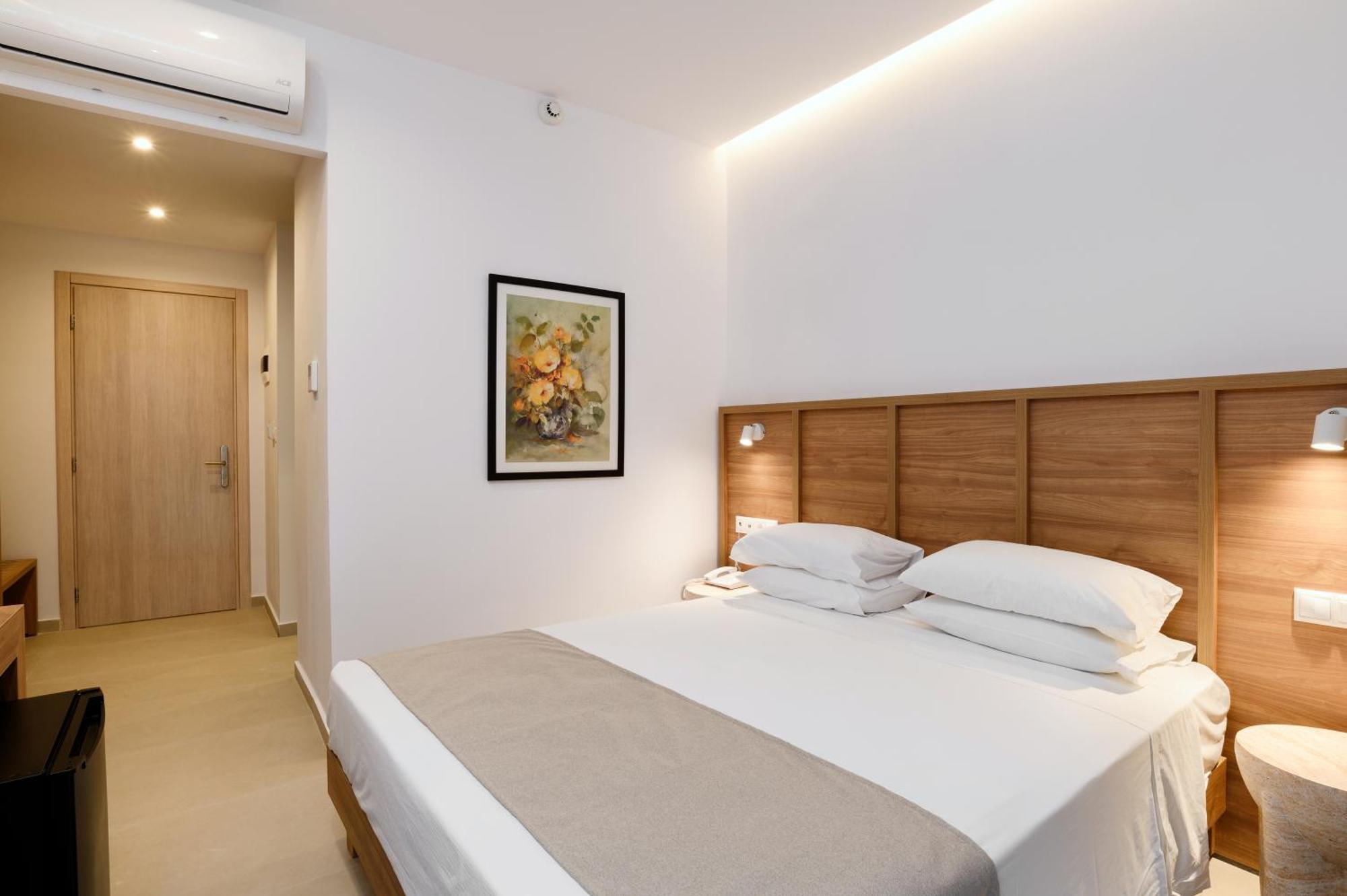 Ξενοδοχείο με διαμερίσματα Pefkos Village 3*