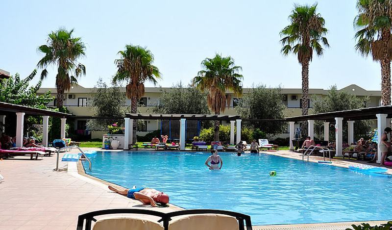 Apartahotel Pefkos Village